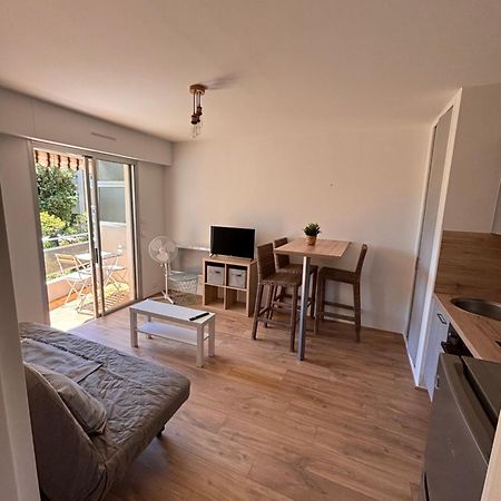 Beau Studio 300 M De La Plage Avec Parking Apartment La Ciotat Bagian luar foto